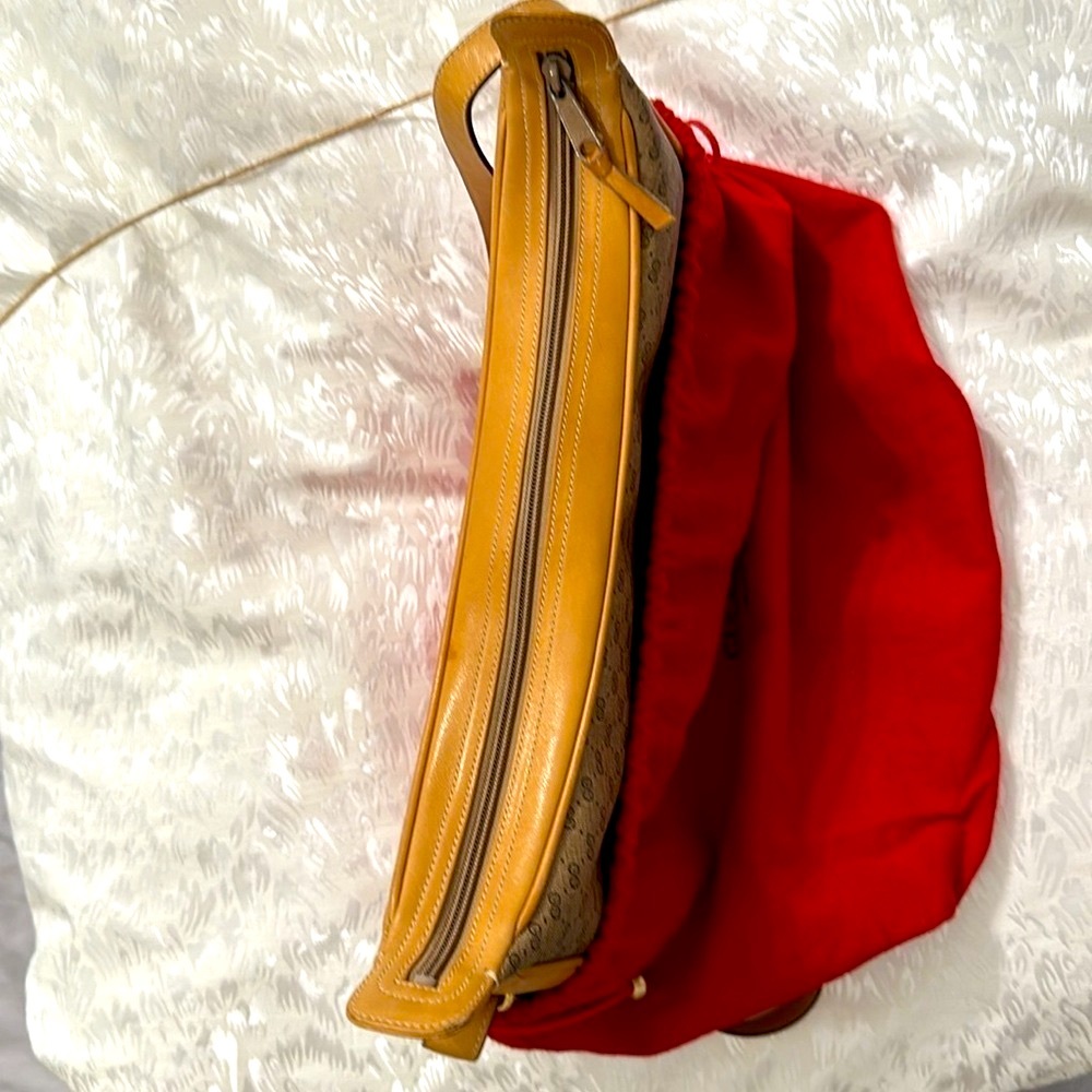 Gucci Vintage Authentic 100% all leather‎ inside ✨ ✨ - Picture 9 of 9